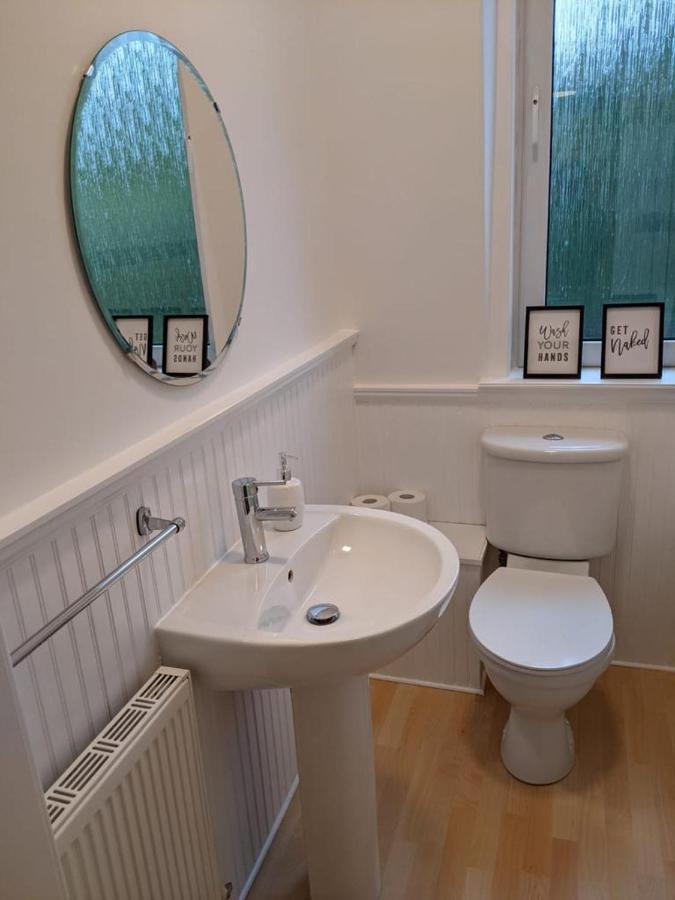 Glenclova - No 5 Bellyeoman, Bright Two Bedroom Apartment Dunfermline Ngoại thất bức ảnh